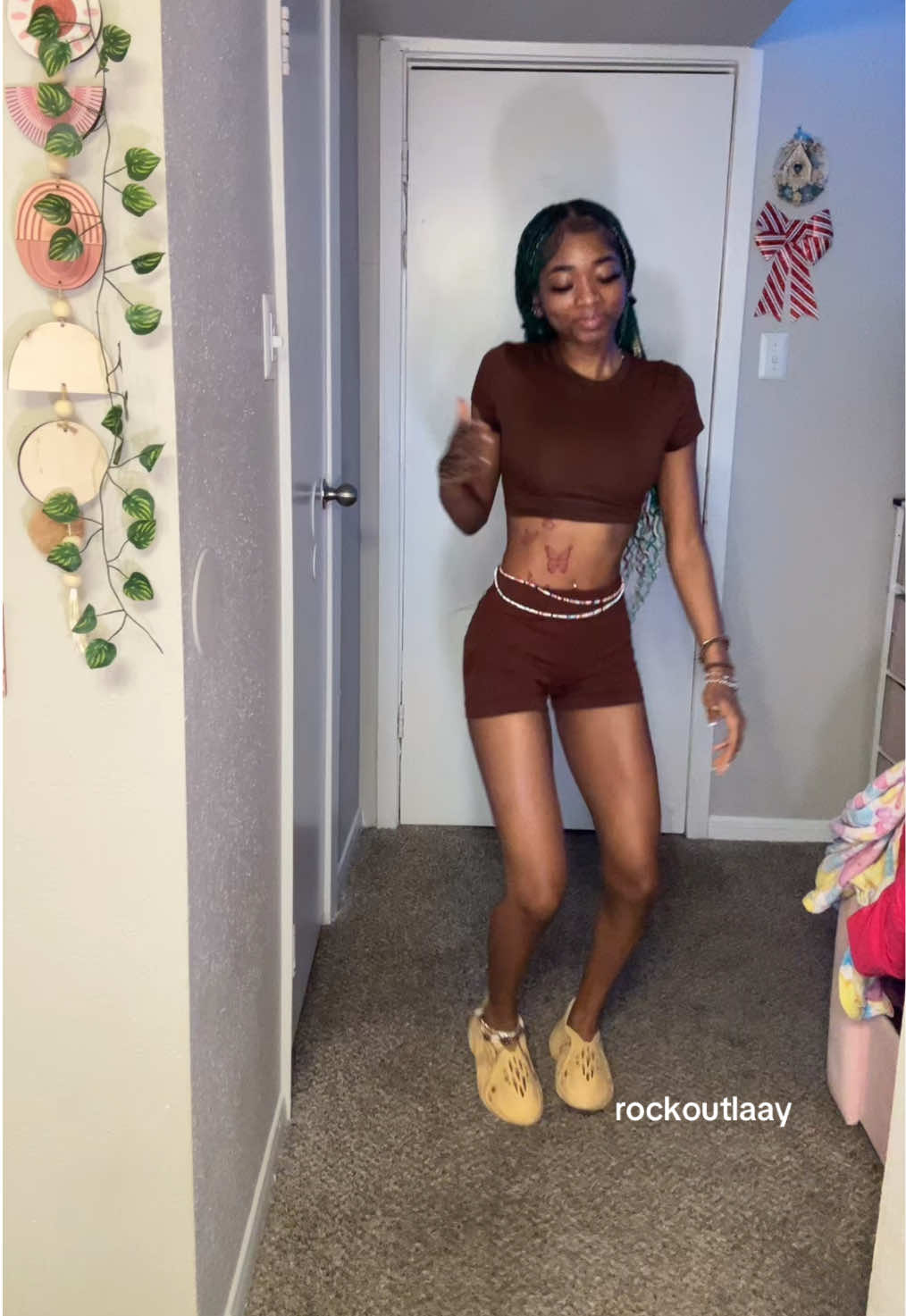 @rockoutlaay
