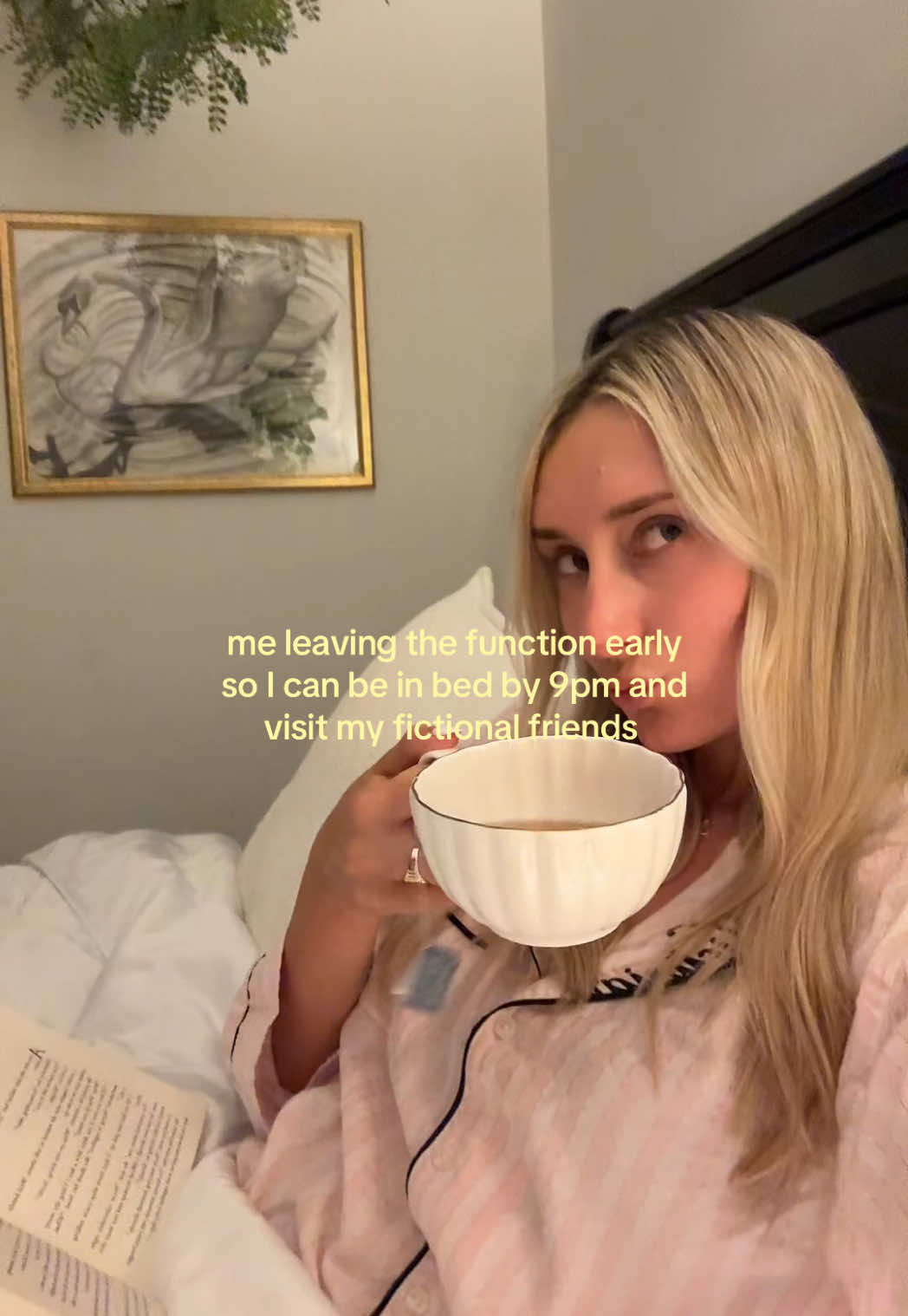 @Courtney Renée 📖