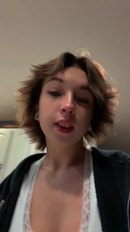 @✩𝔞𝔩𝔢𝔠✩