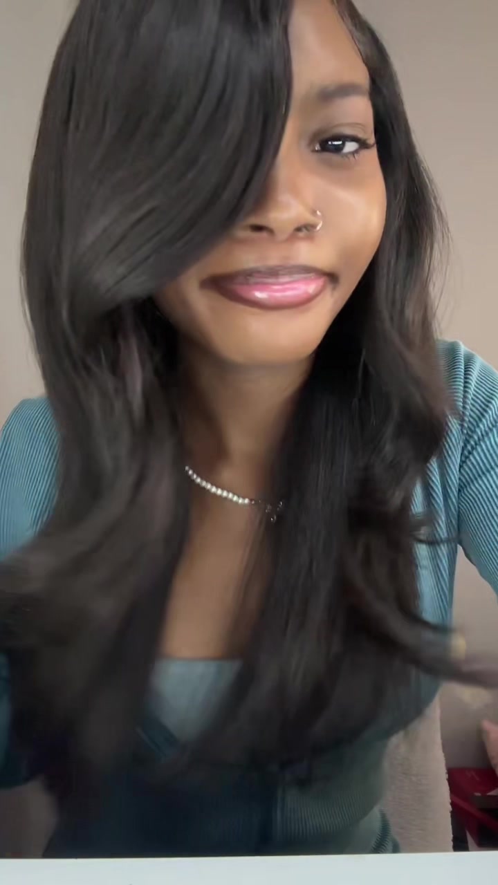 @moraa.