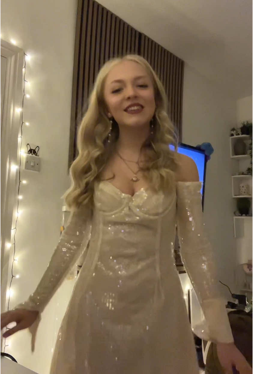 @itsLexie