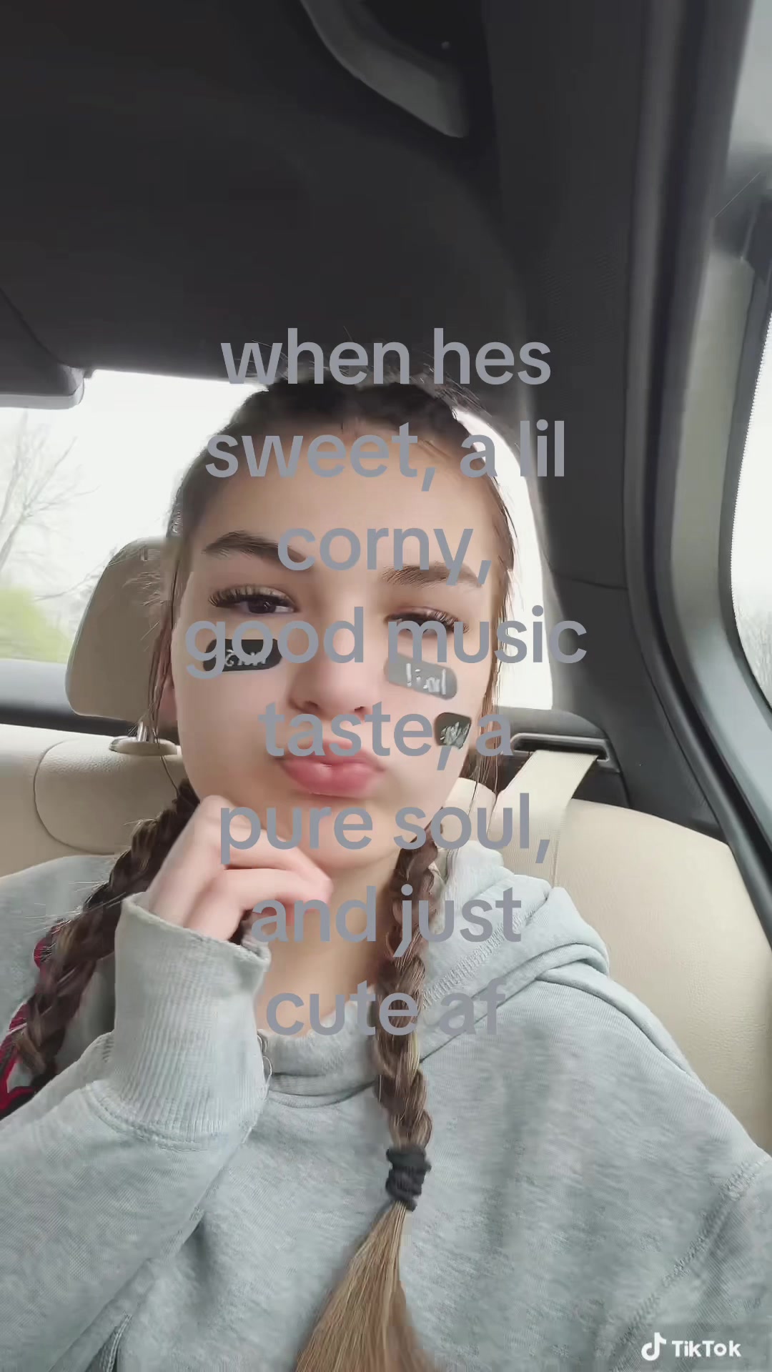 @⃟