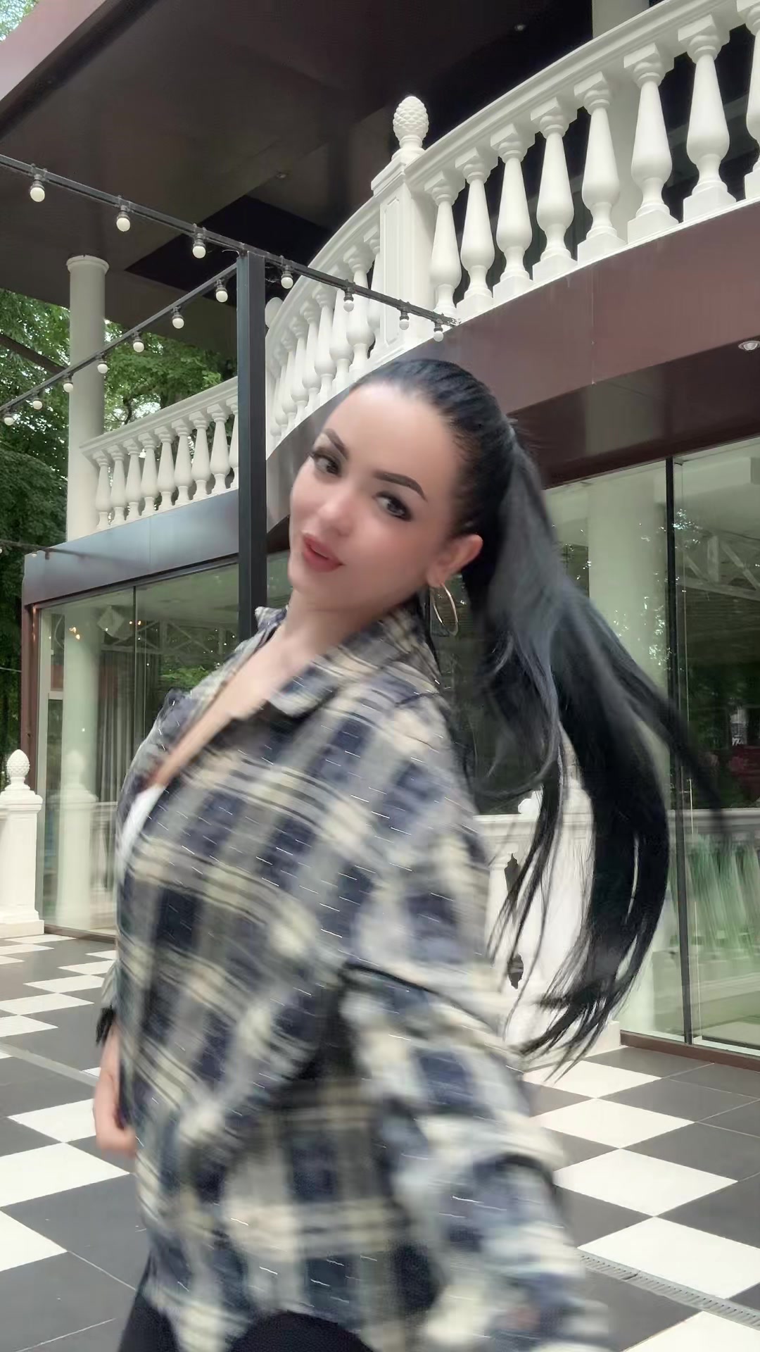 @Alinuța 💣👑