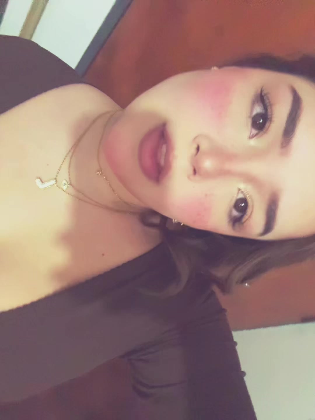 @Lara