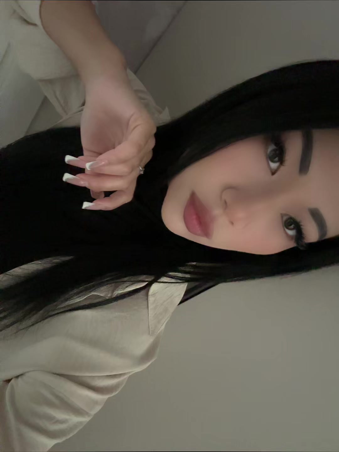 @elinaaa