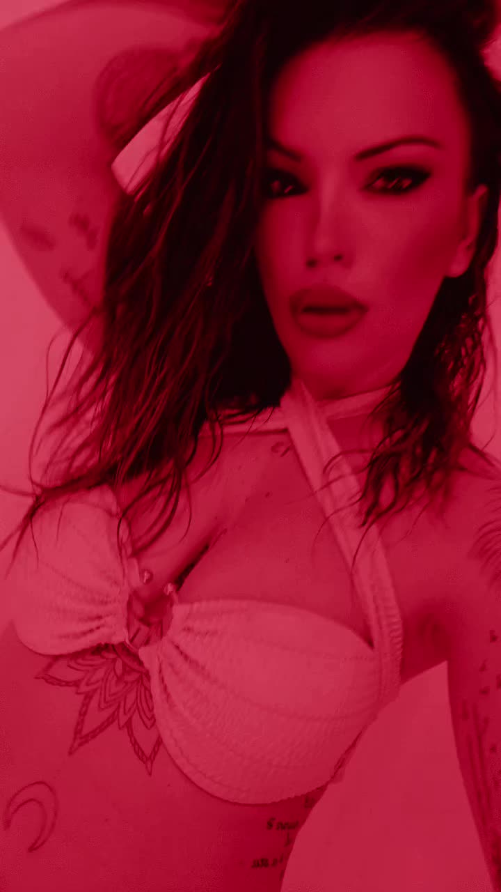 @⚜️❤🔥LA REGINA DI TIK TOK🌹🐿