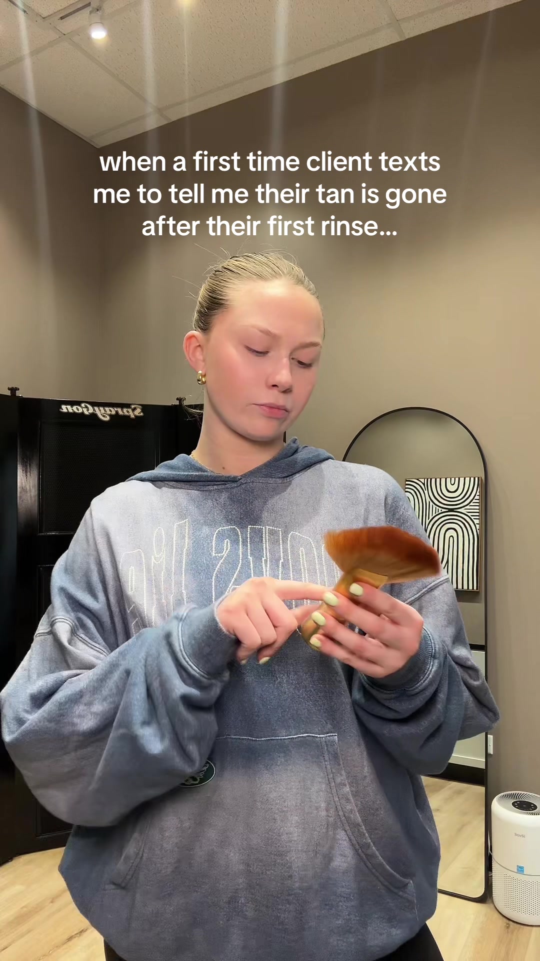 @PRESLEY | SPRAY TAN ARTIST