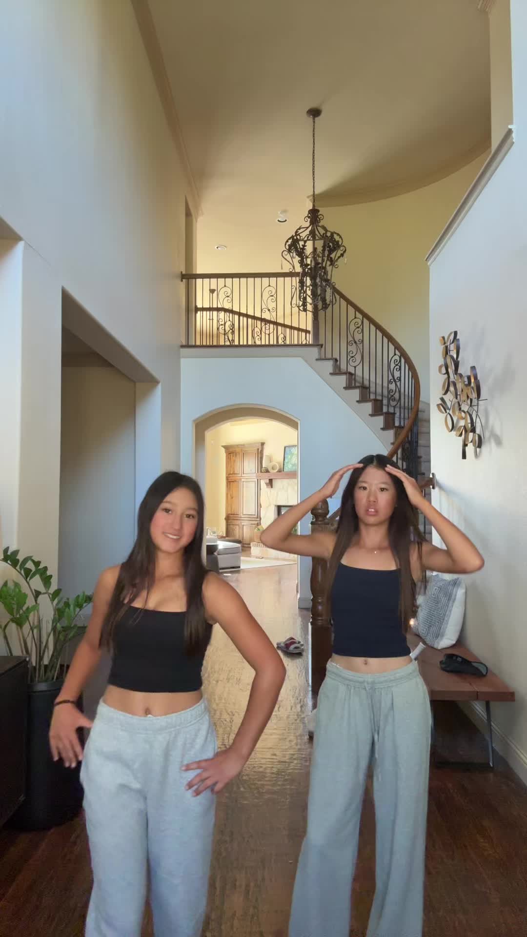 @Maciee ๐