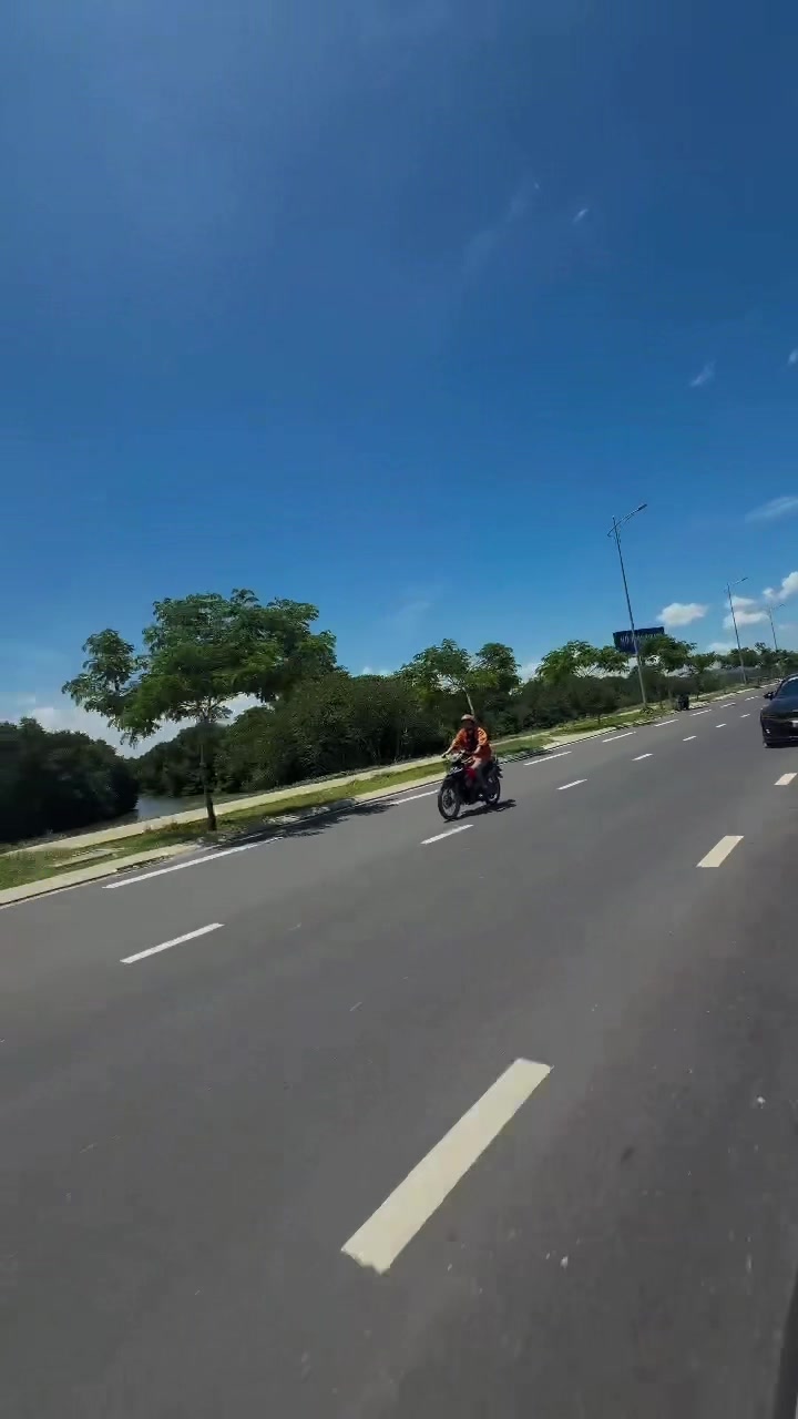 @Lạt Ph&aacute;t Độ