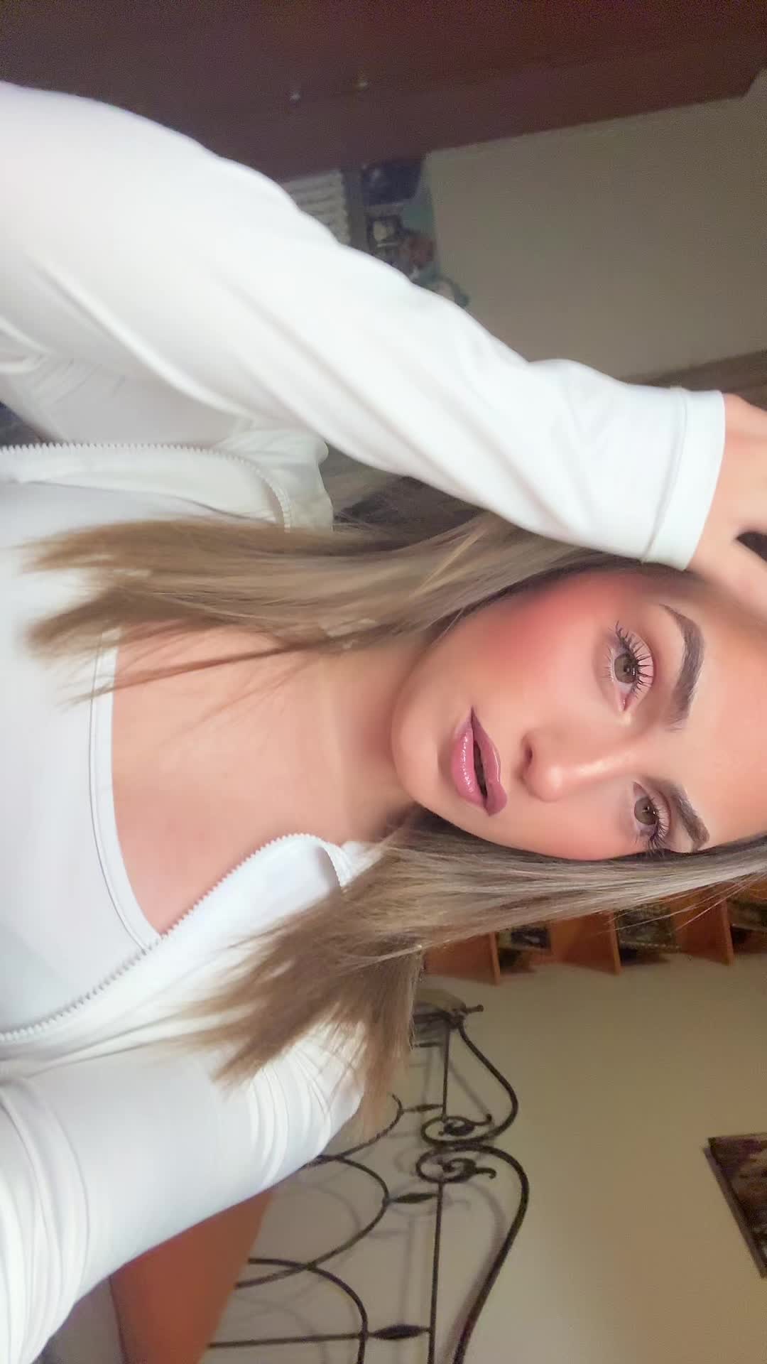 @Gaga170205