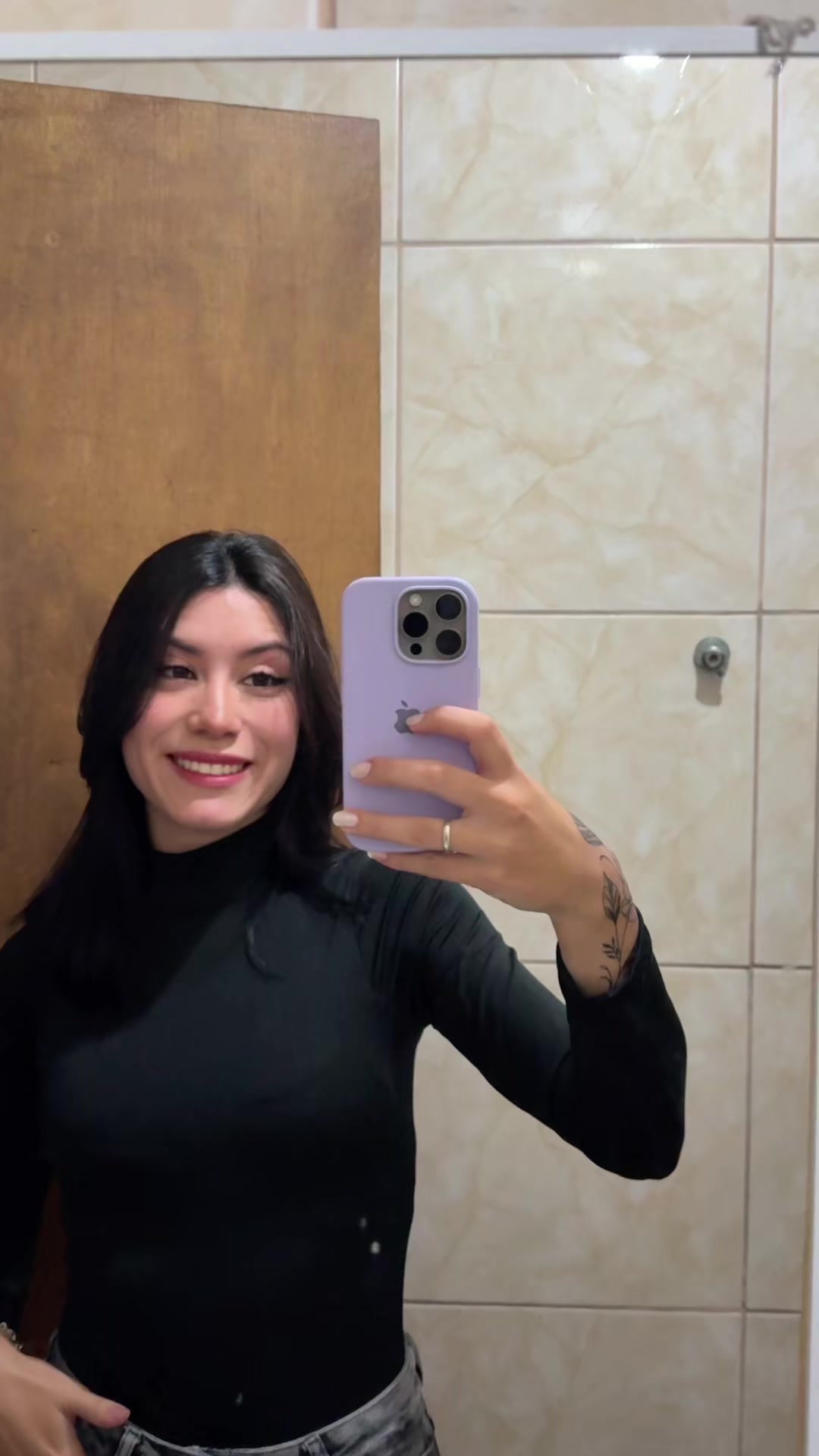 @_carmoo0_