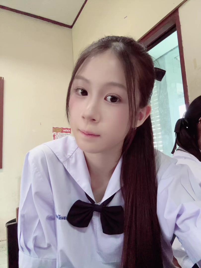 @อะไรอลินน