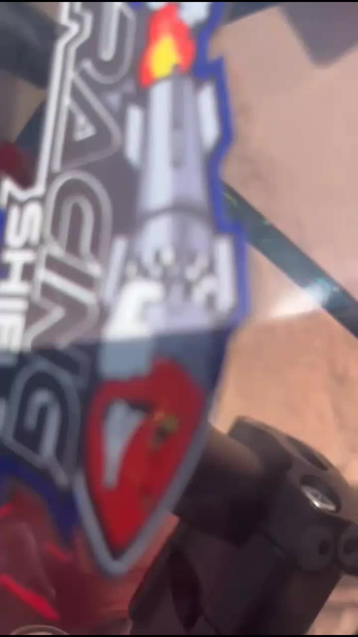 @𝐓𝐨𝐧𝐲 81