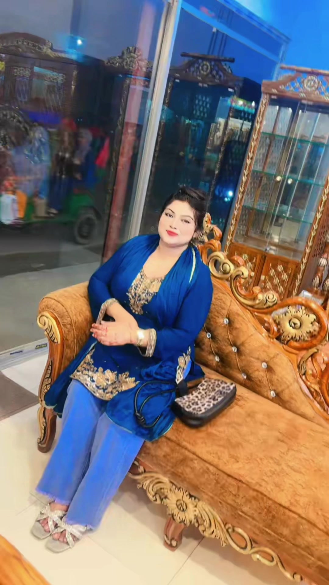 @🧚&zwj;♂️PORI MONI🧚&zwj;♂️