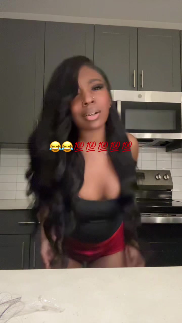 @Shaniyaalexis ✰