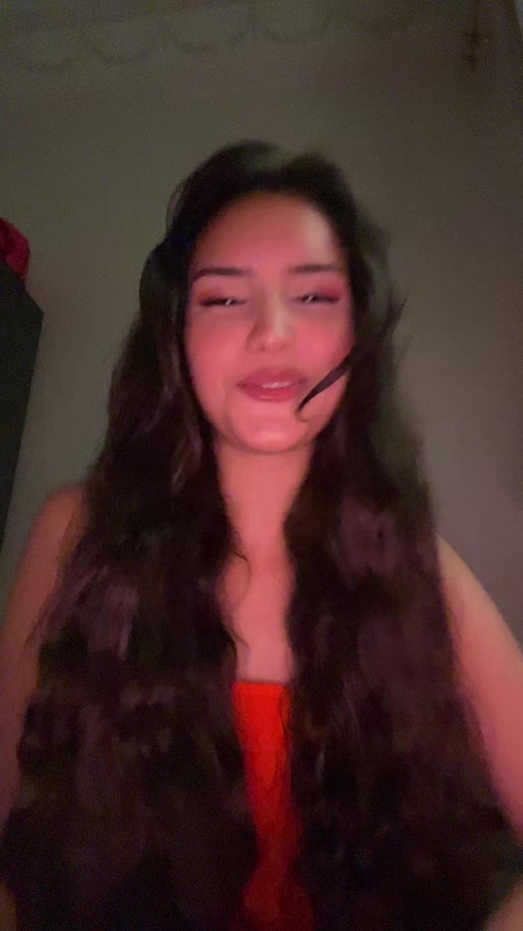 @𖦹