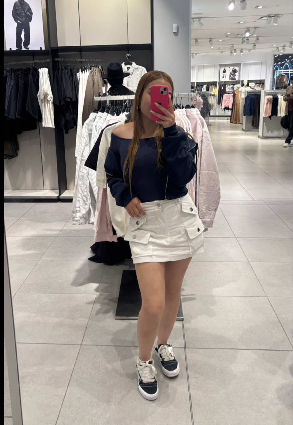 @Laura Daniela