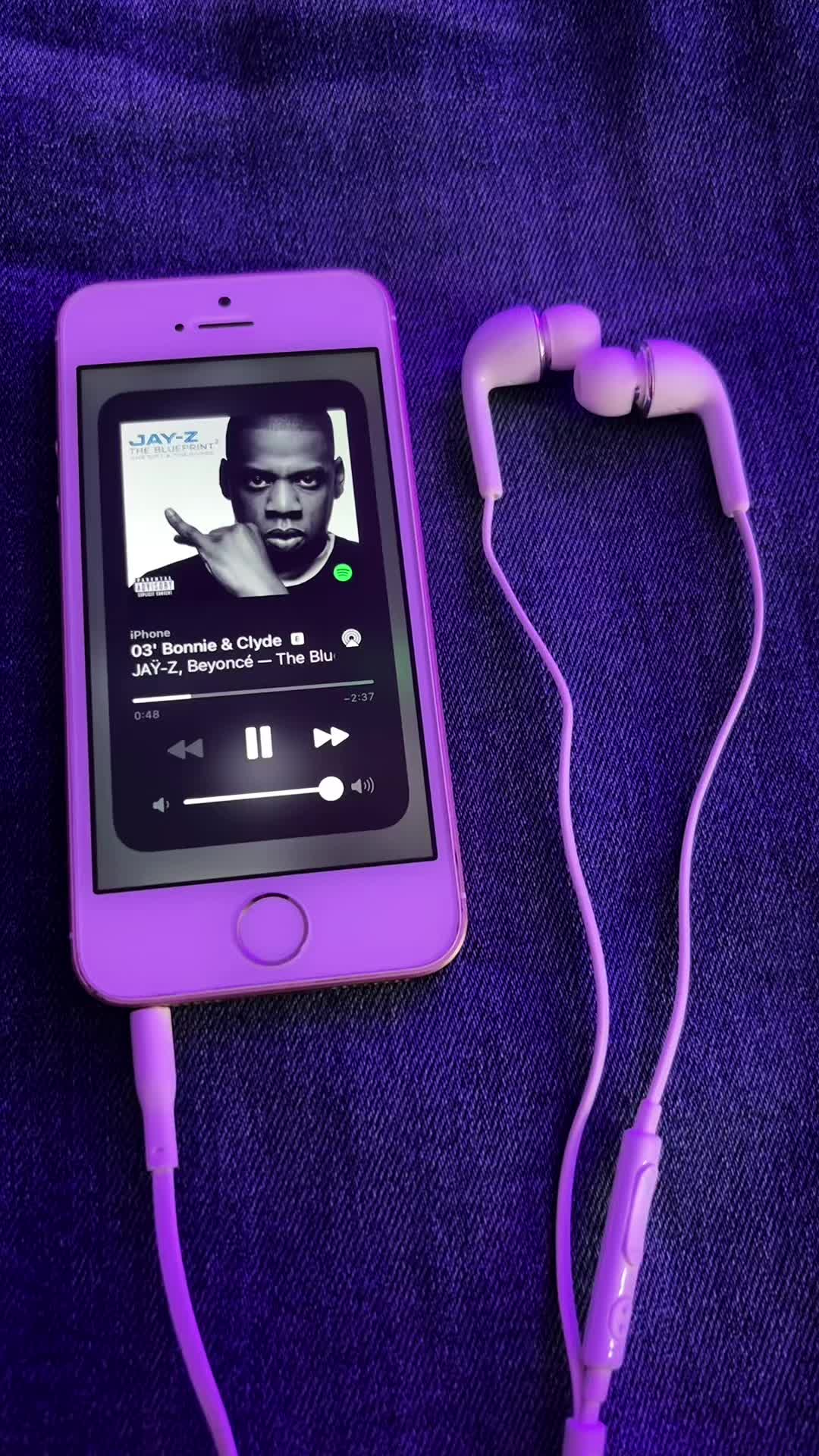 @𖣂