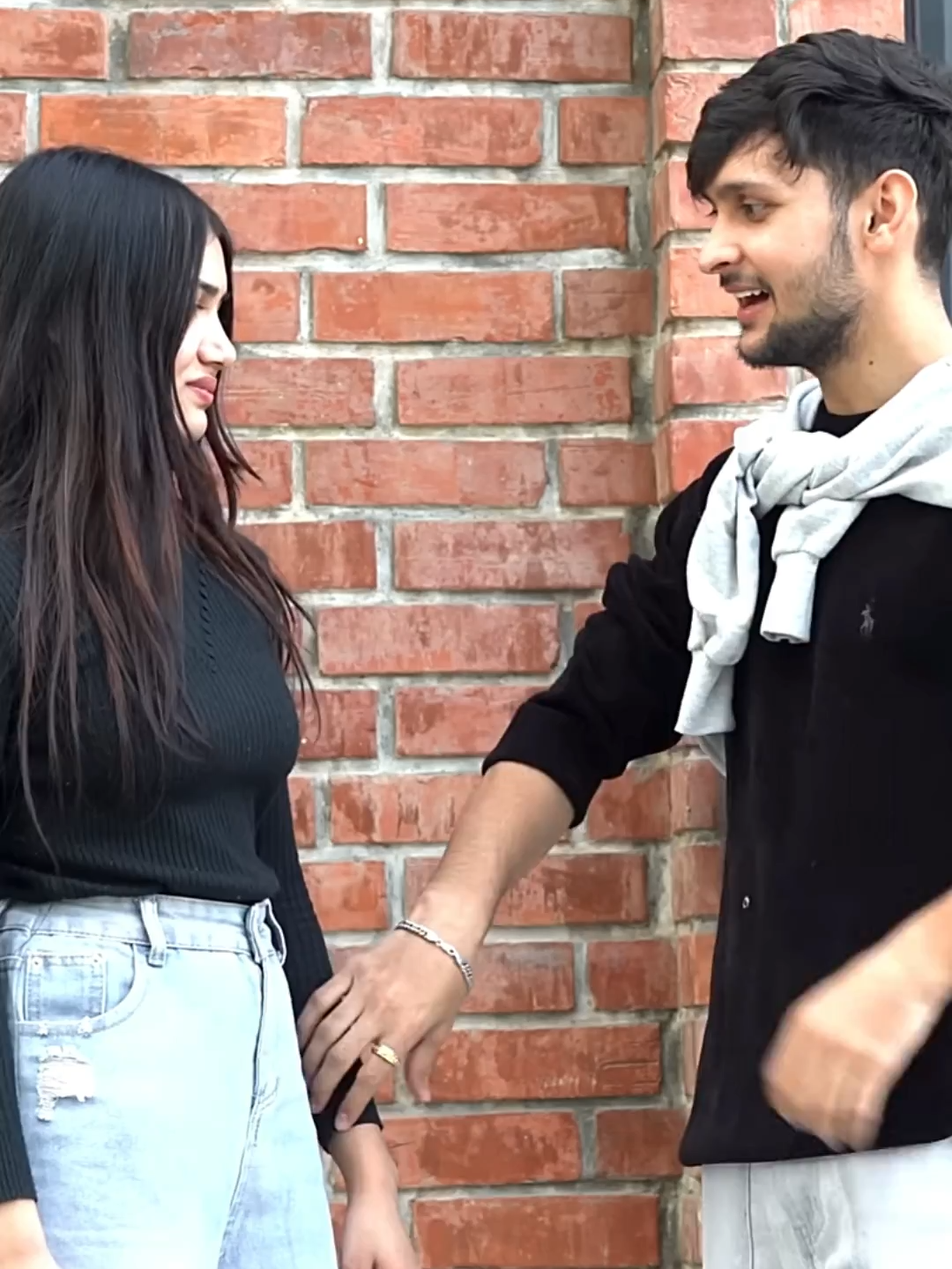 @𝐇𝐚𝐫𝐬𝐡𝐢𝐓 𝐏𝐫𝐚𝐧𝐤 𝐓𝐕