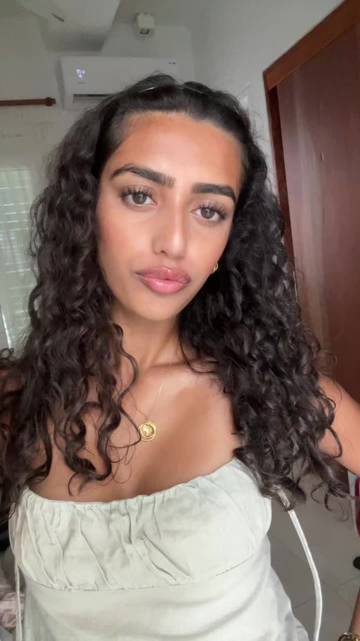 @anya