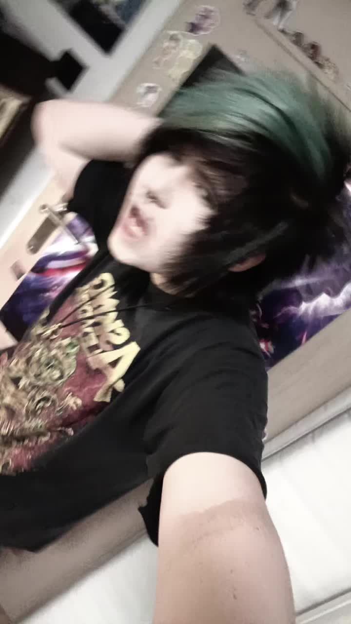 @Victor ⍟.⎊.✪ (。´-ω・) ᶻ 𝗓 𐰁