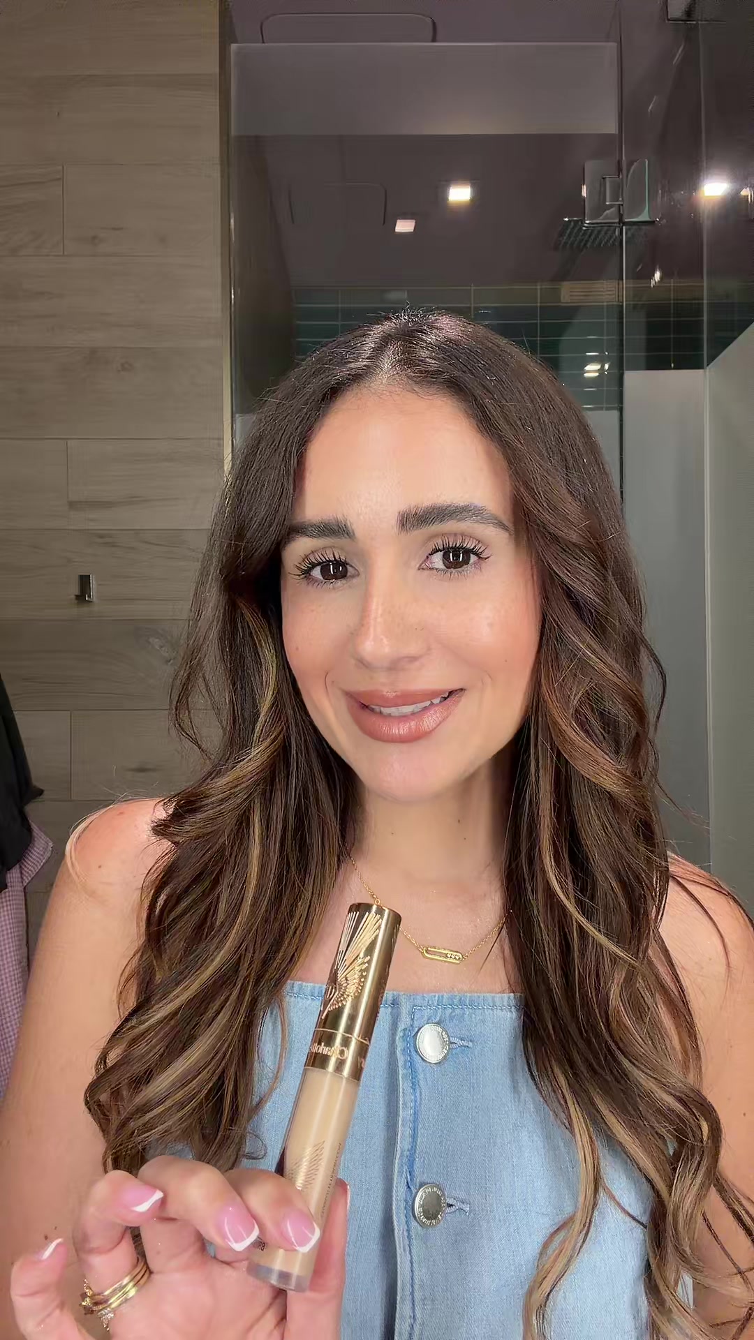 @Lynnette Lluveras