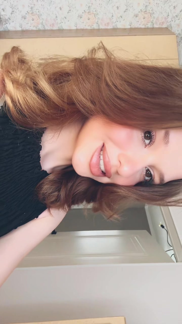 @elllichka_
