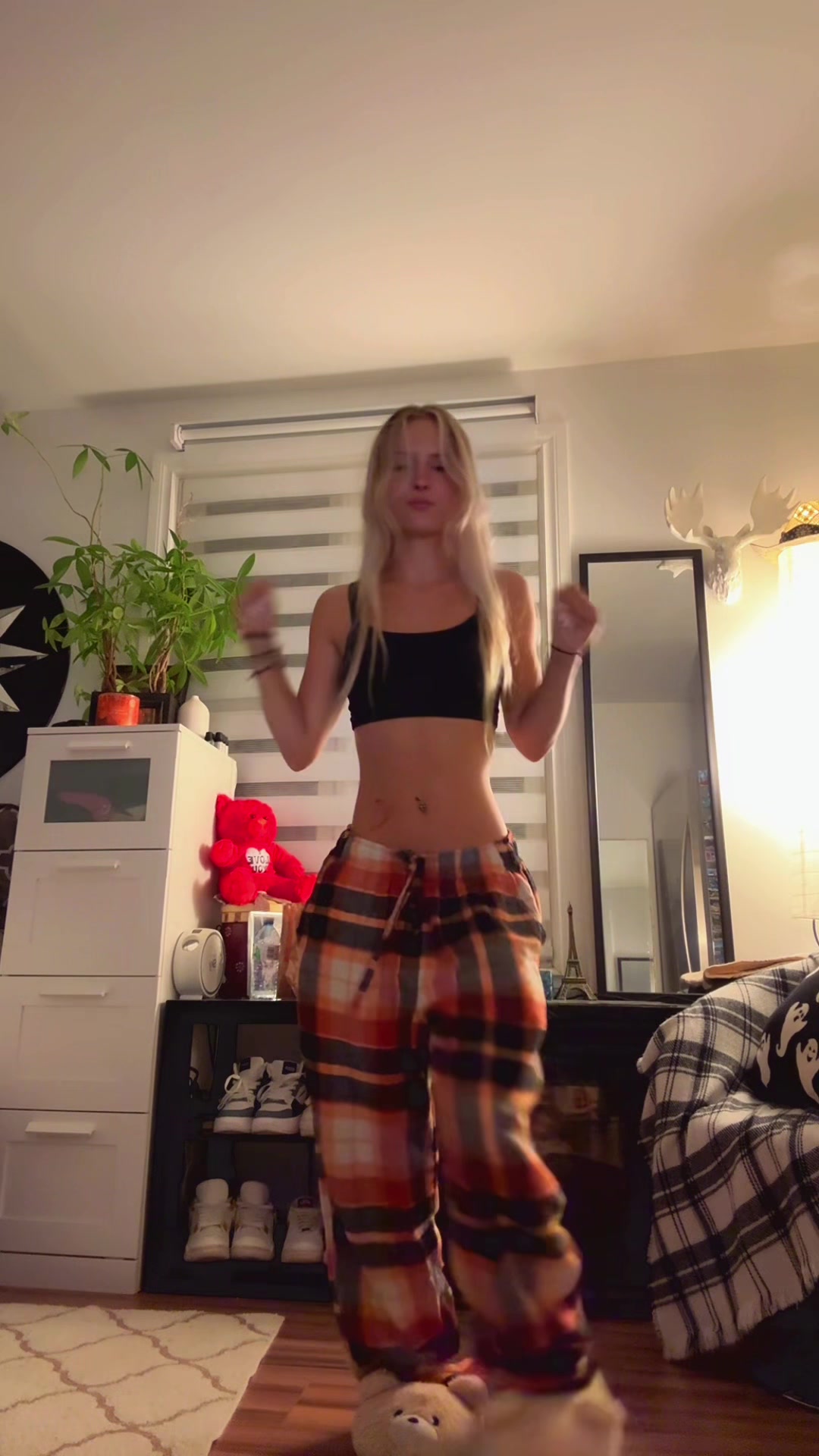 @niki