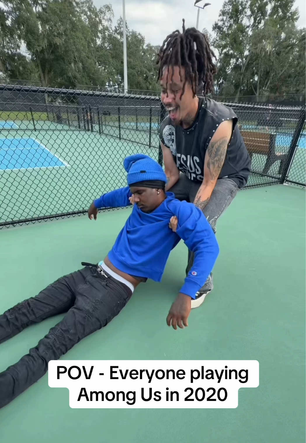 @Hoodskiiz