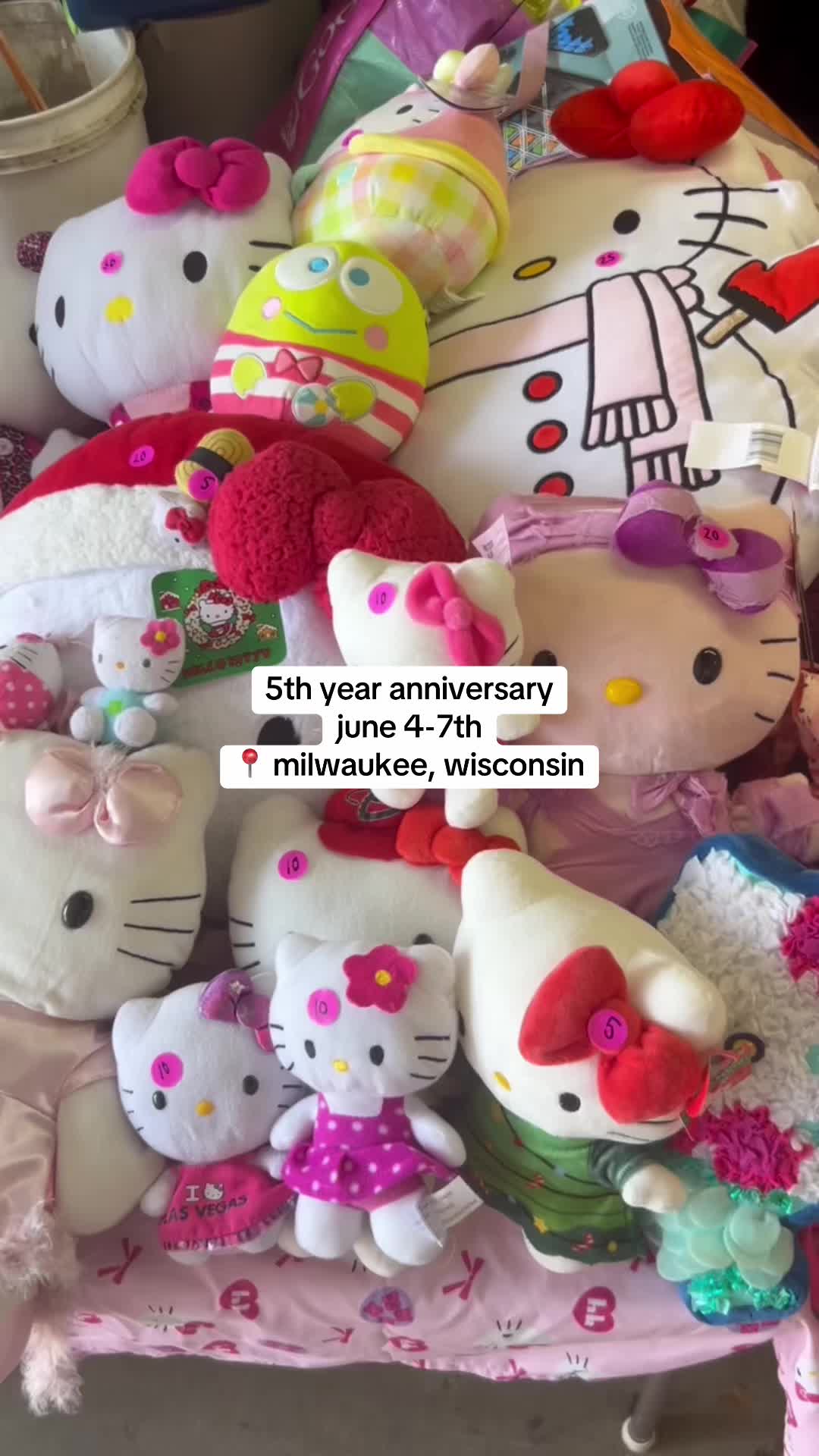 @hello kitty angel ๐