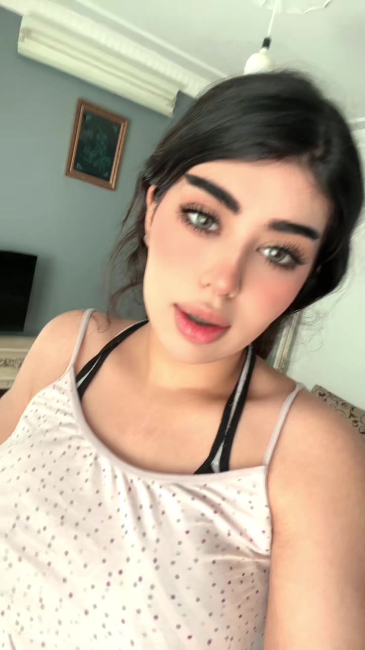 @manya_