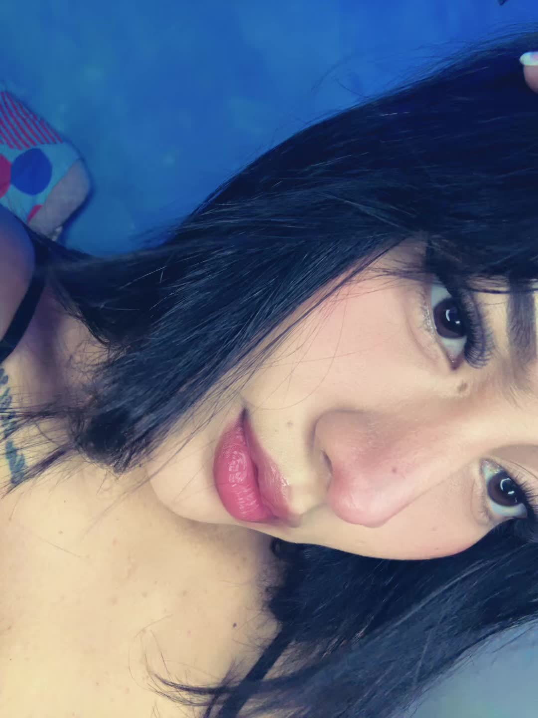 @Mariu_🦦