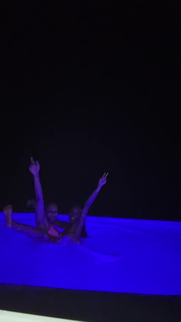 @Aadorep