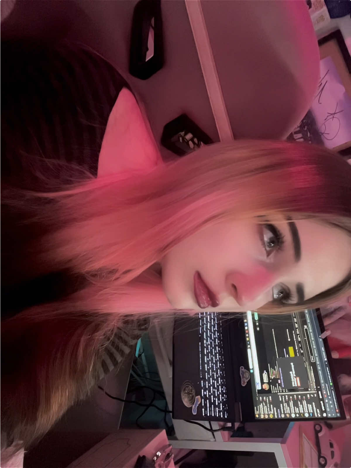 @Chy 🖤
