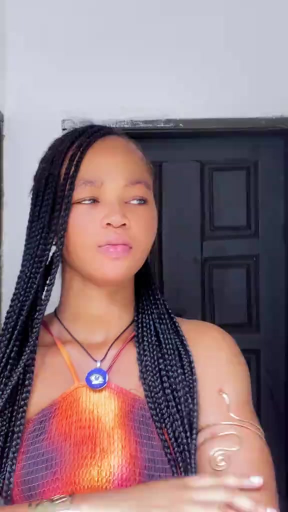 @Reniss'ka dame unique officiel