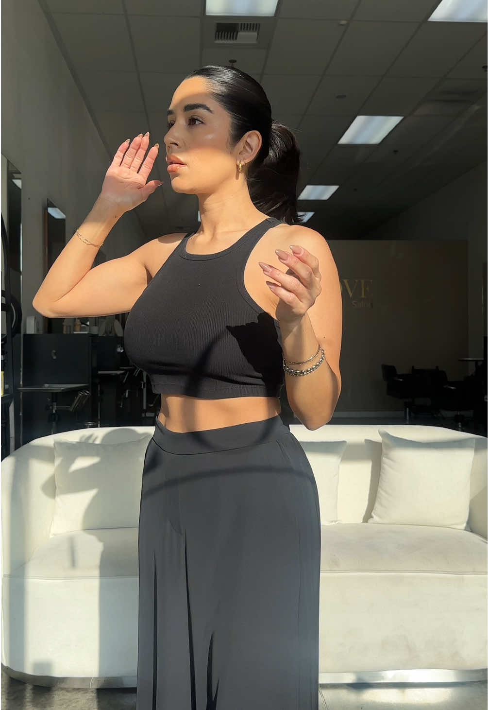 @Lovetonye_