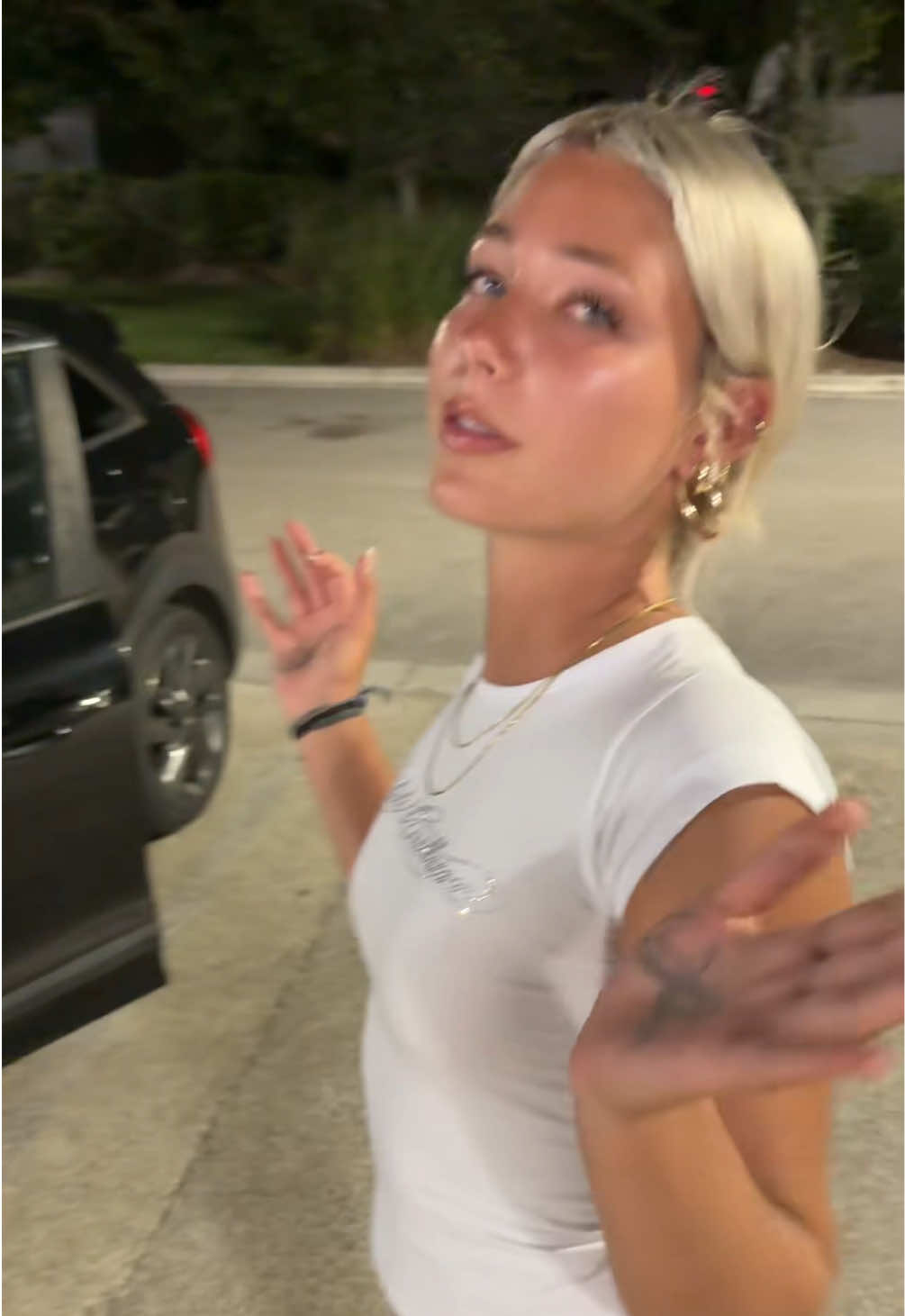 @yes