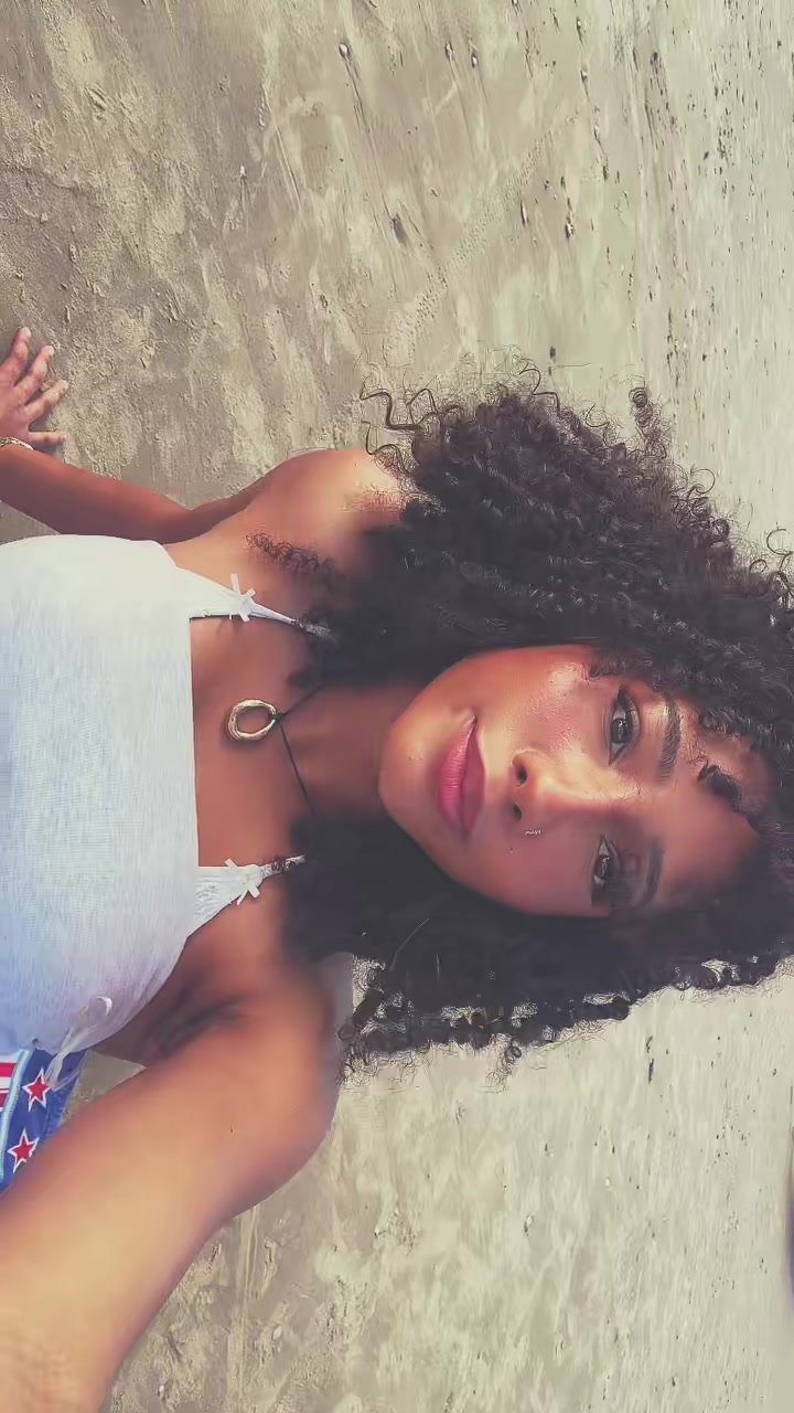 @Jaycee🌺