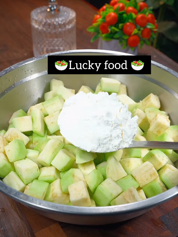 @Lucky food