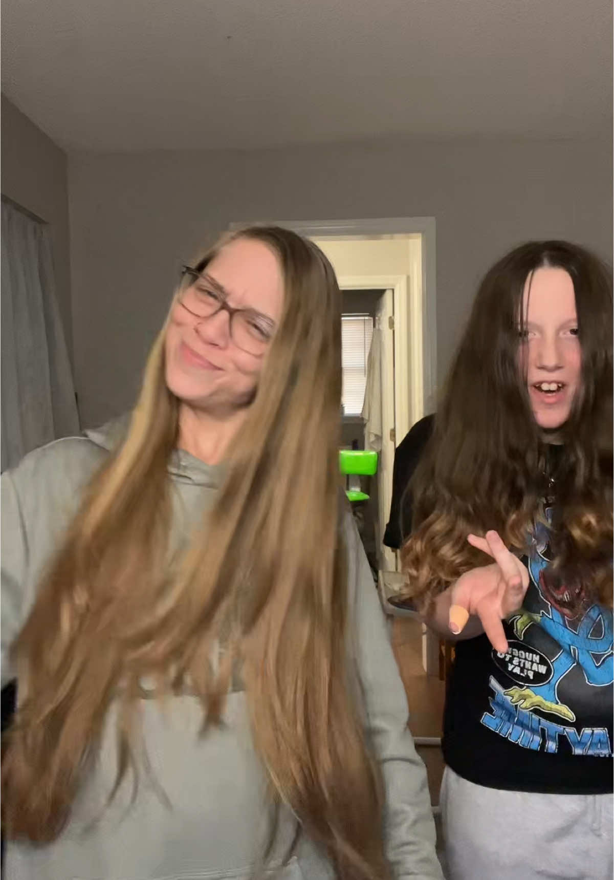 @✨𝓒𝓱𝓻𝓲𝓼𝓼𝔂✨