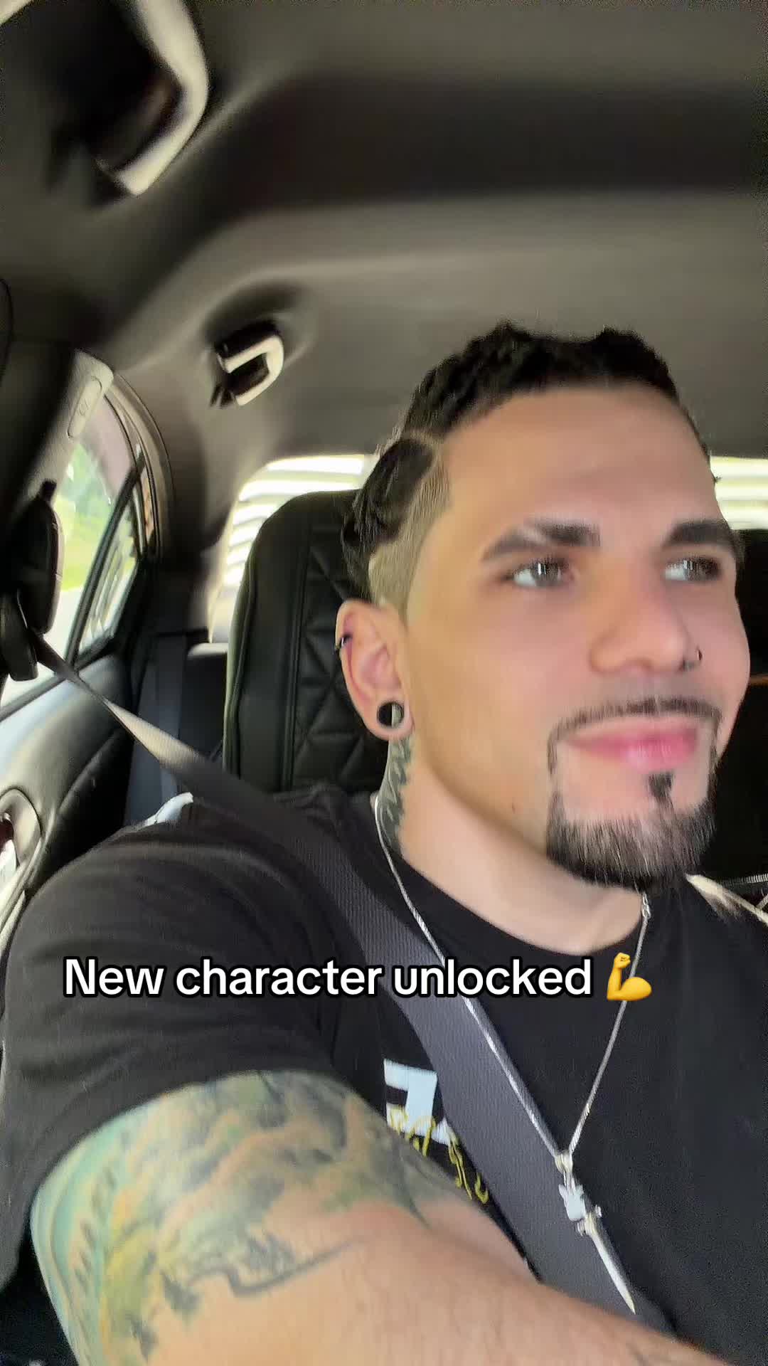 @Adrian🖤⚔️💜