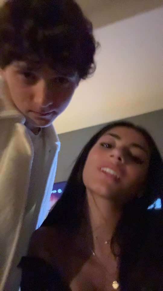 @g