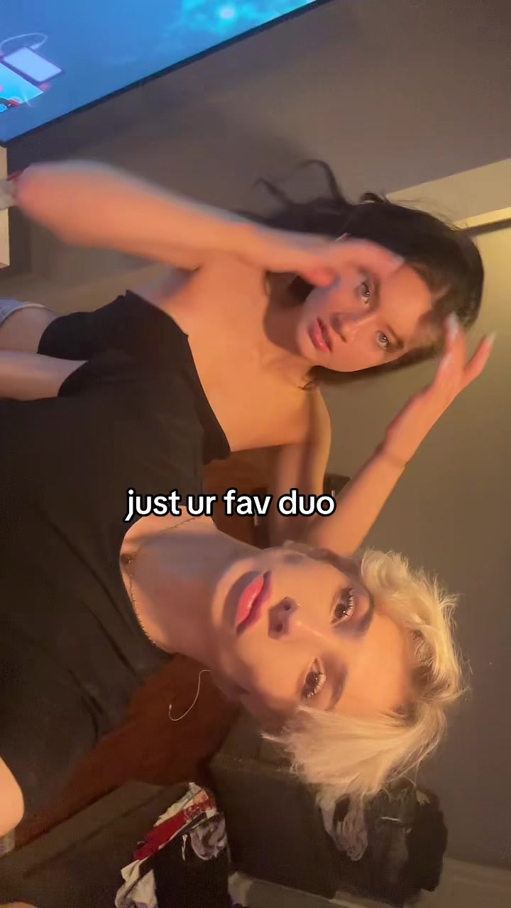 @Camiii