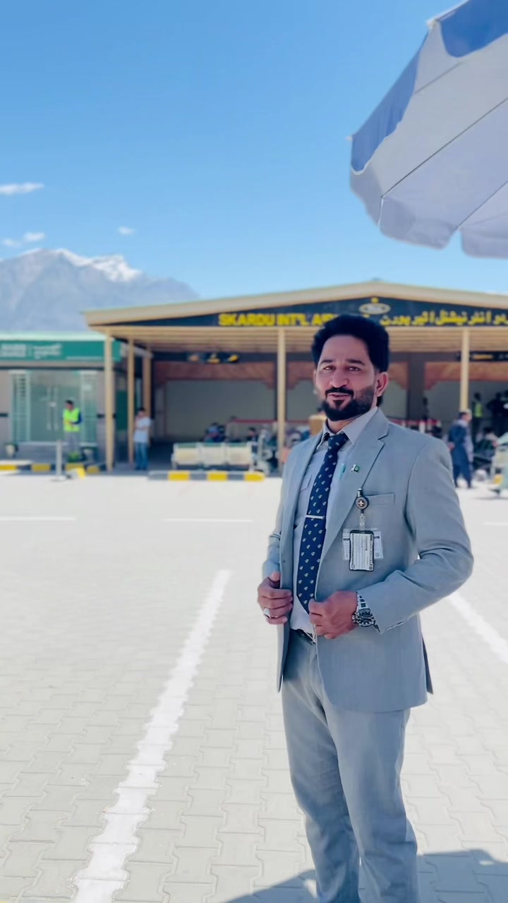 @Azeez Baloch 🛫