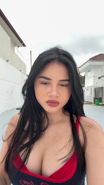 @wassuprachel 👀