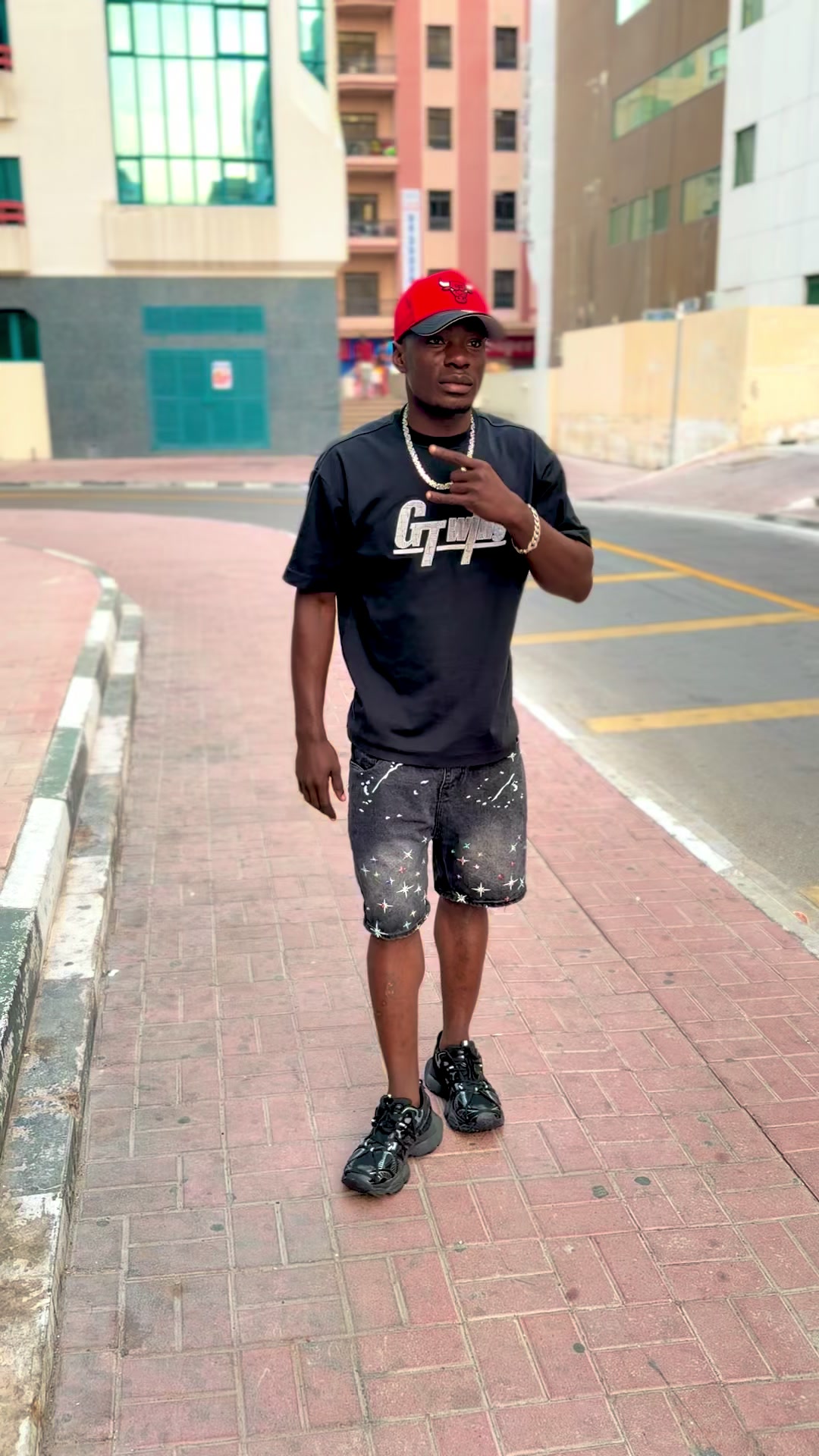 @Robertjameica🇺🇬🇦🇪