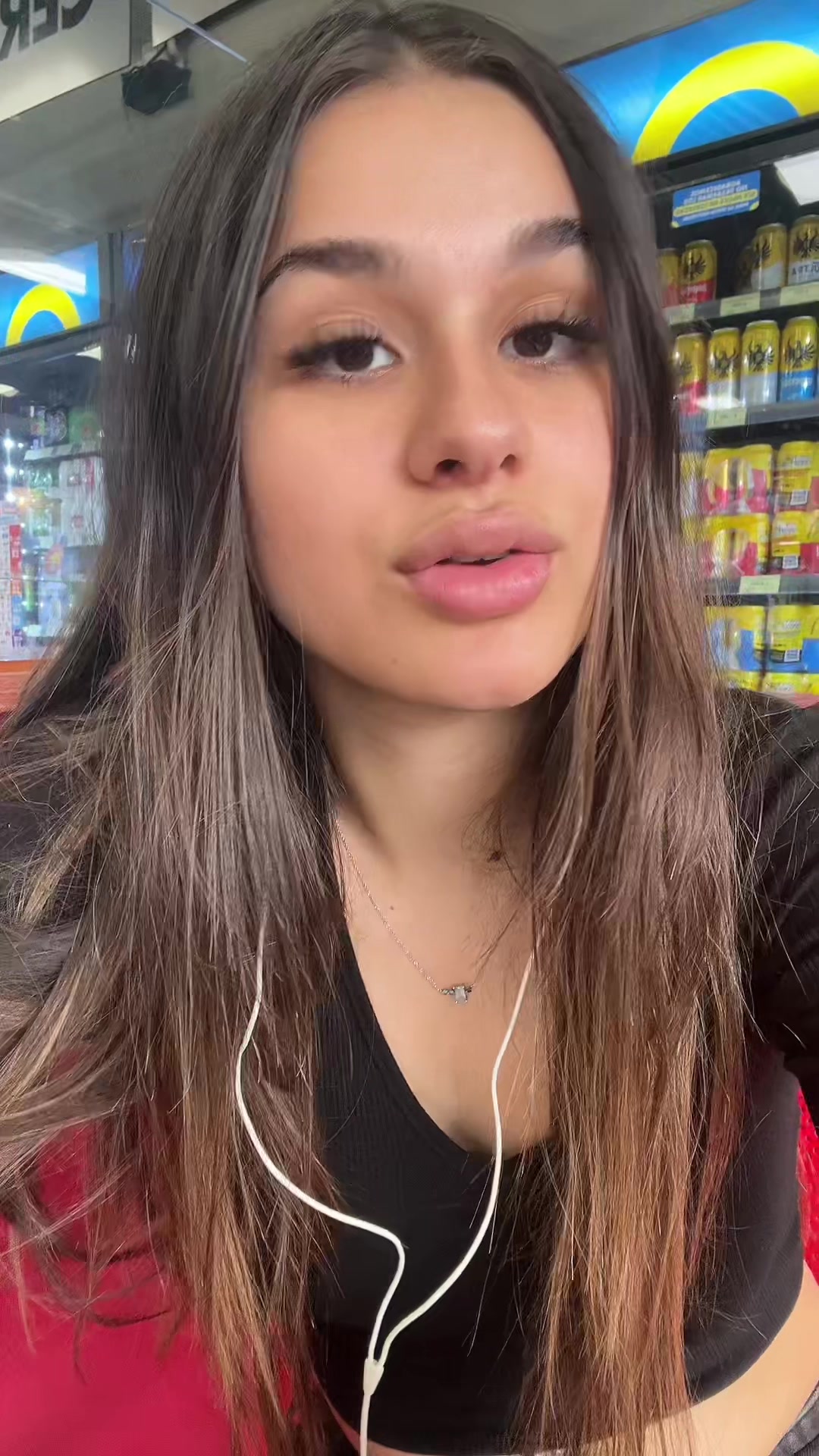 @zellalunaa