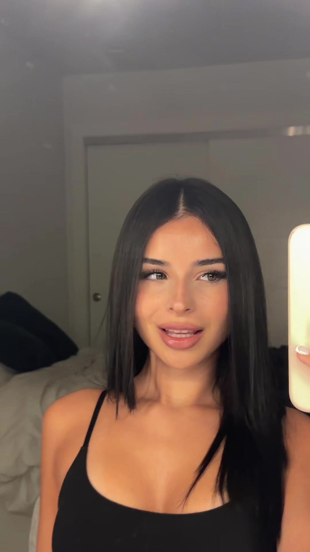 @vickyguez