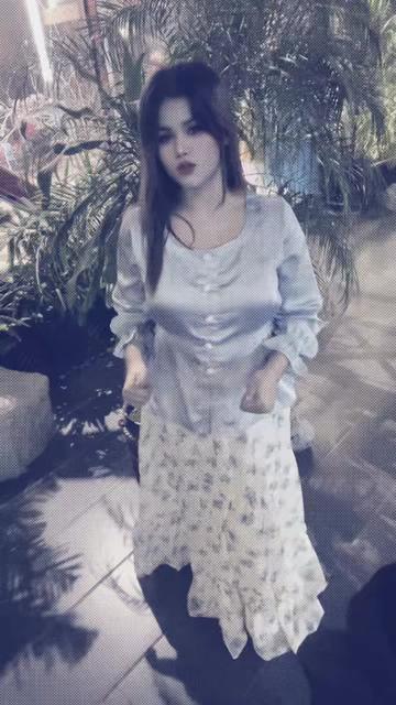 @Hira_10