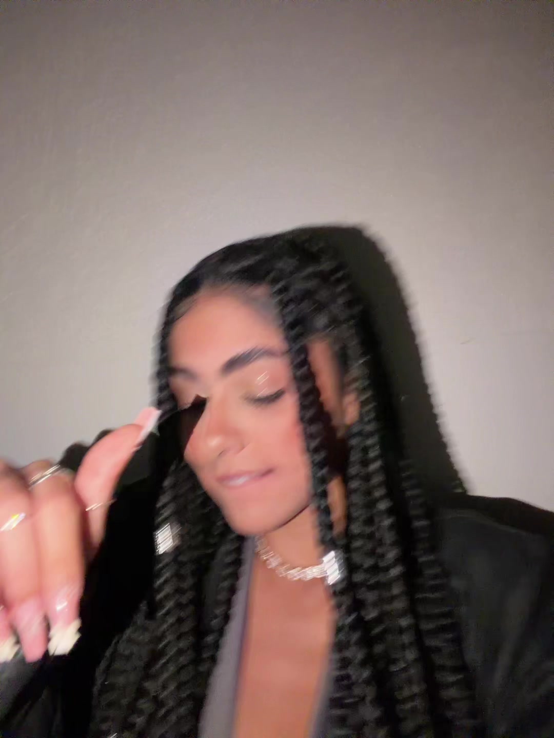 @raiiamaral